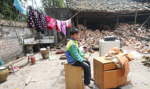 Động đất tại Trung Quốc Con số thương vong tiếp tục tăng cao